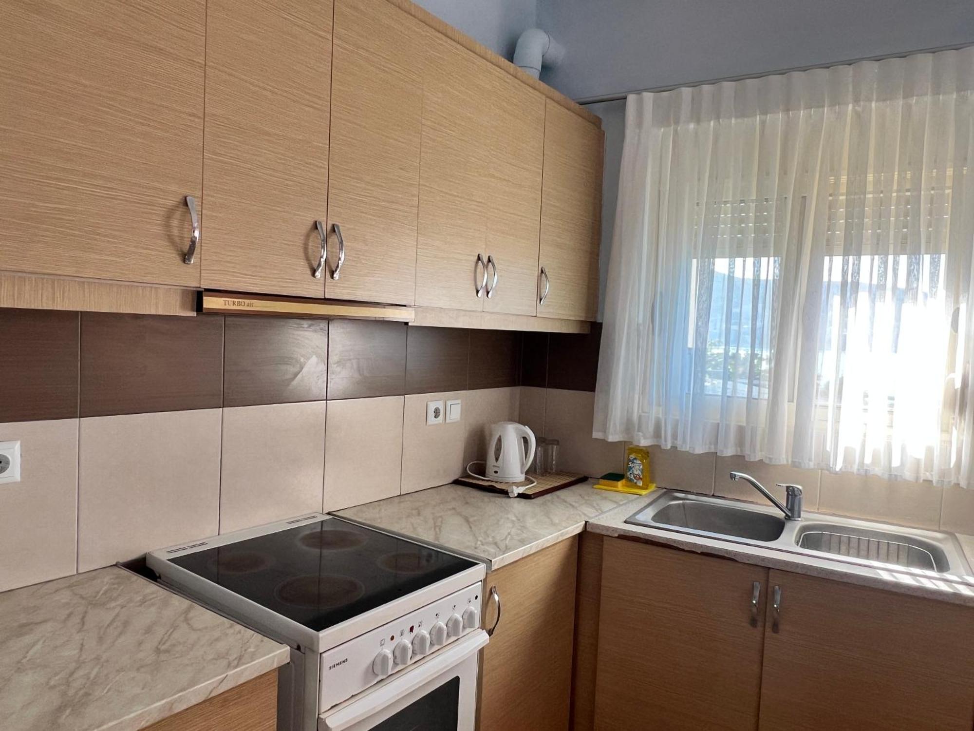Sarandë Rock Star-Pllakat Bed & Breakfast エクステリア 写真